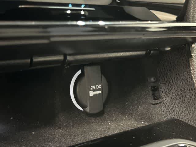 Used 2018 Chrysler 300 S w/ 300S Premium Group RWD image 26