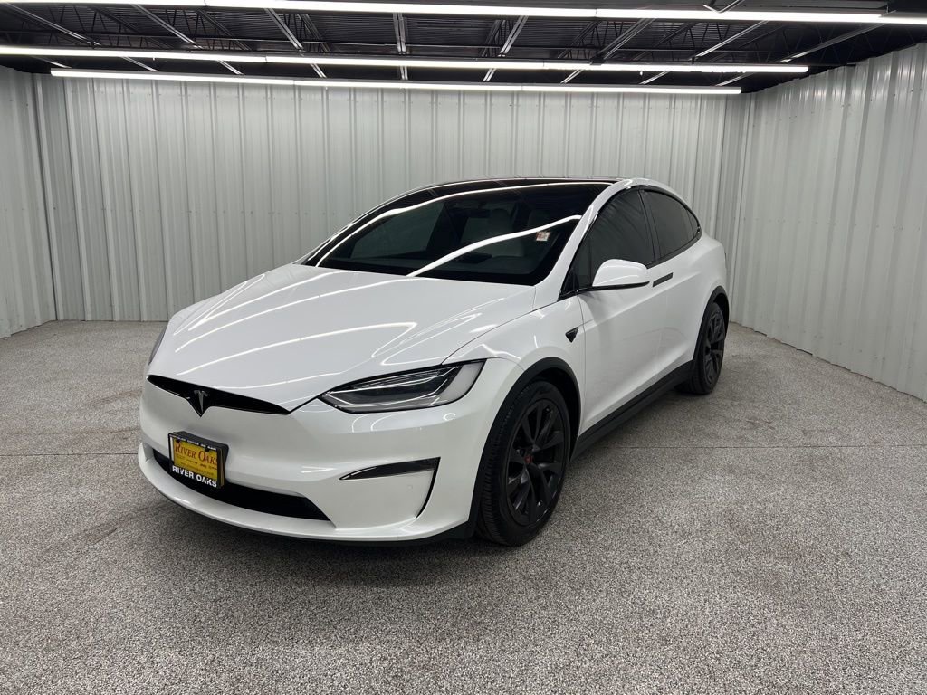 Used 2023 Tesla Model X Plaid image 3