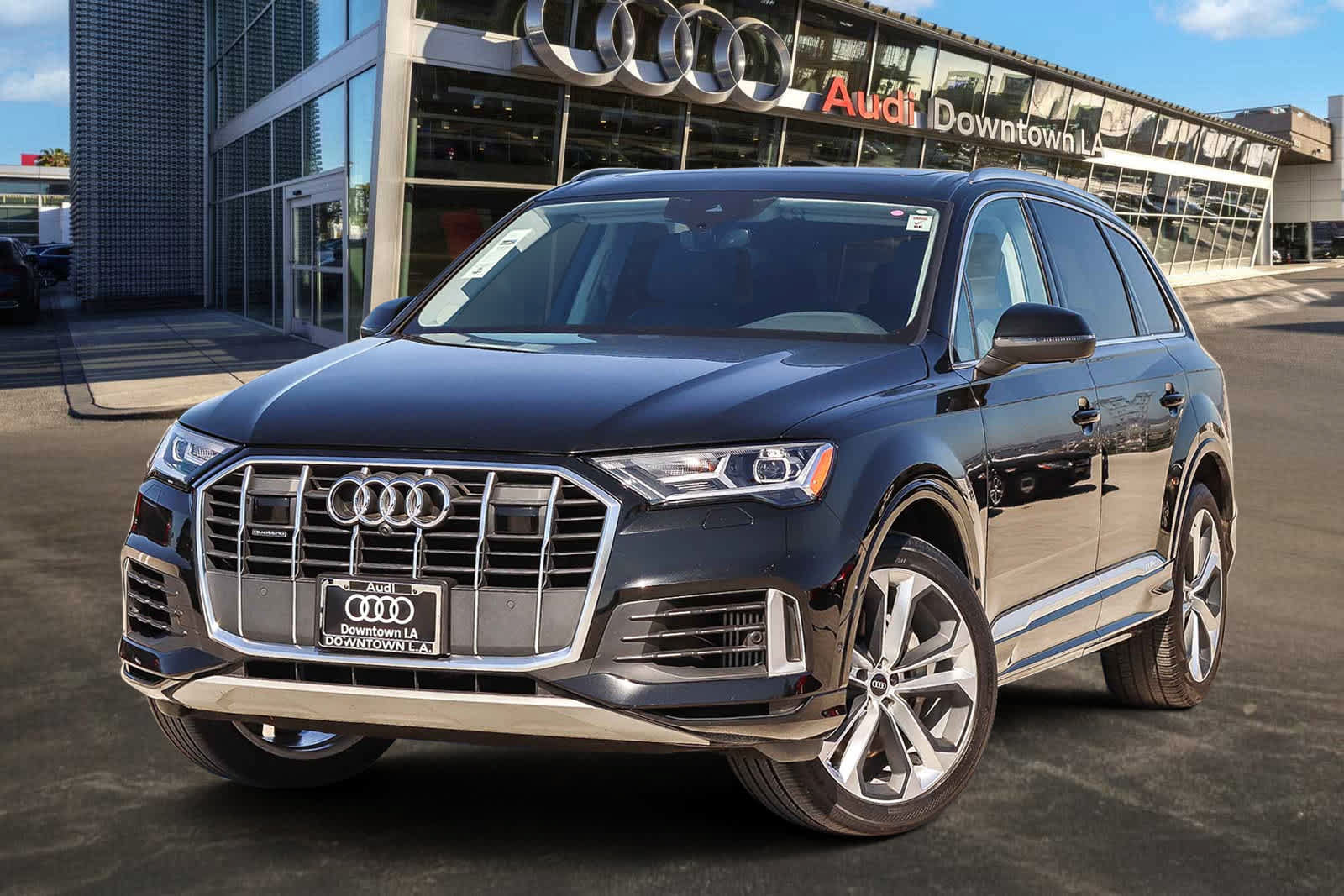 Used 2022 Audi Q7 3.0T Premium Plus w/ Premium Plus Package AWD/4WD image 1