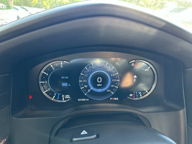 Used 2019 Cadillac Escalade Luxury w/ Escalade Sport Edition AWD/4WD image 34