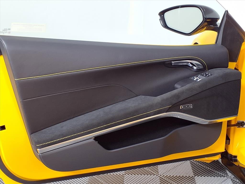 Used 2025 Lotus Emira image 20