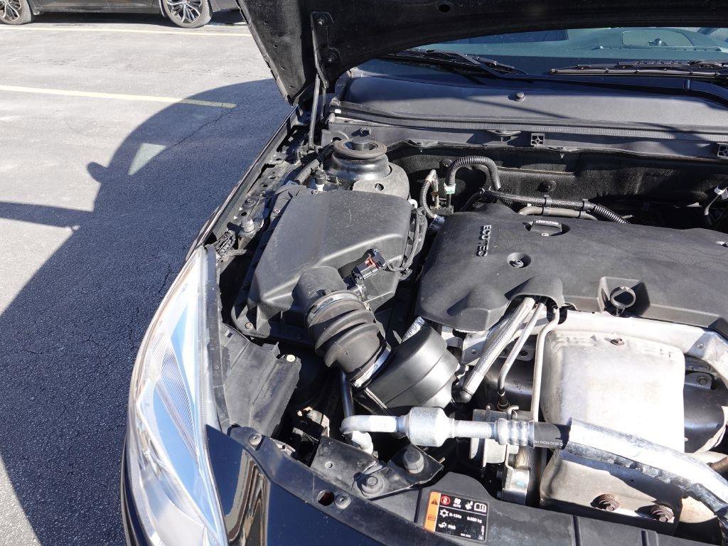 Used 2017 Buick Regal Sport Touring image 41