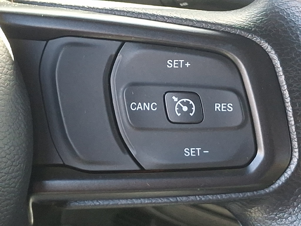 Used 2025 Jeep Wrangler Sport AWD/4WD image 21