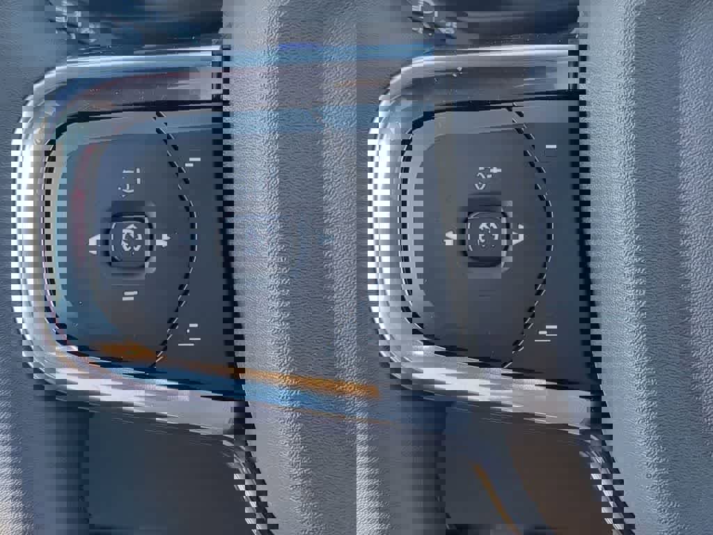 Used 2026 Volvo XC40 B5 Ultra w/ Climate Package image 22