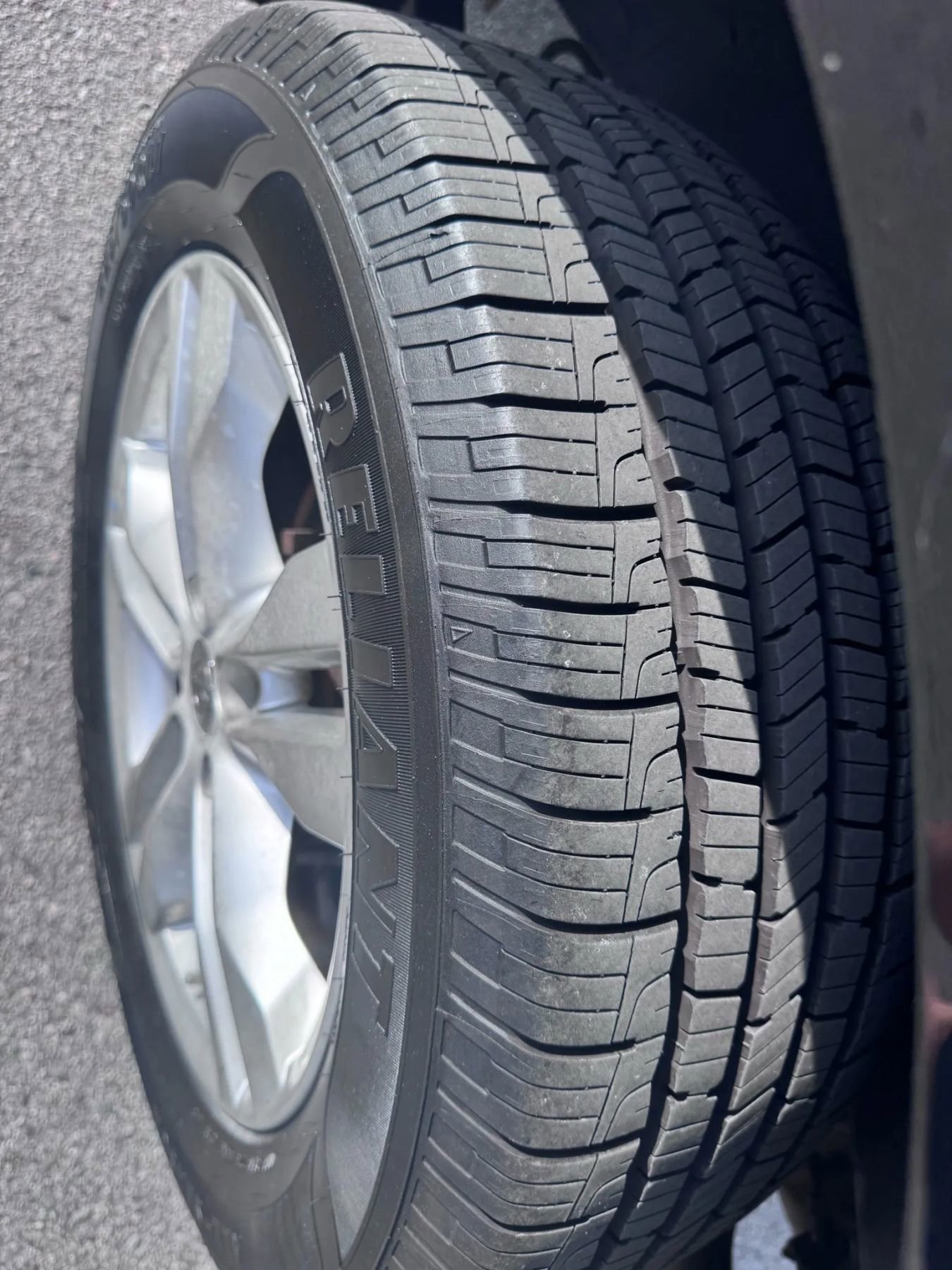 Used 2013 Nissan Rogue SV image 21