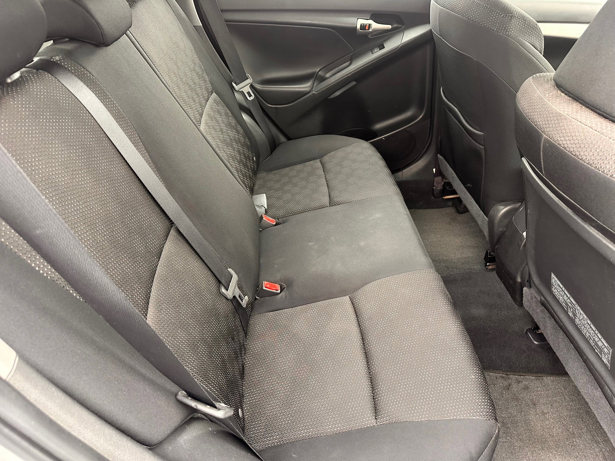 Used 2009 Pontiac Vibe AWD w/ Preferred Package image 9