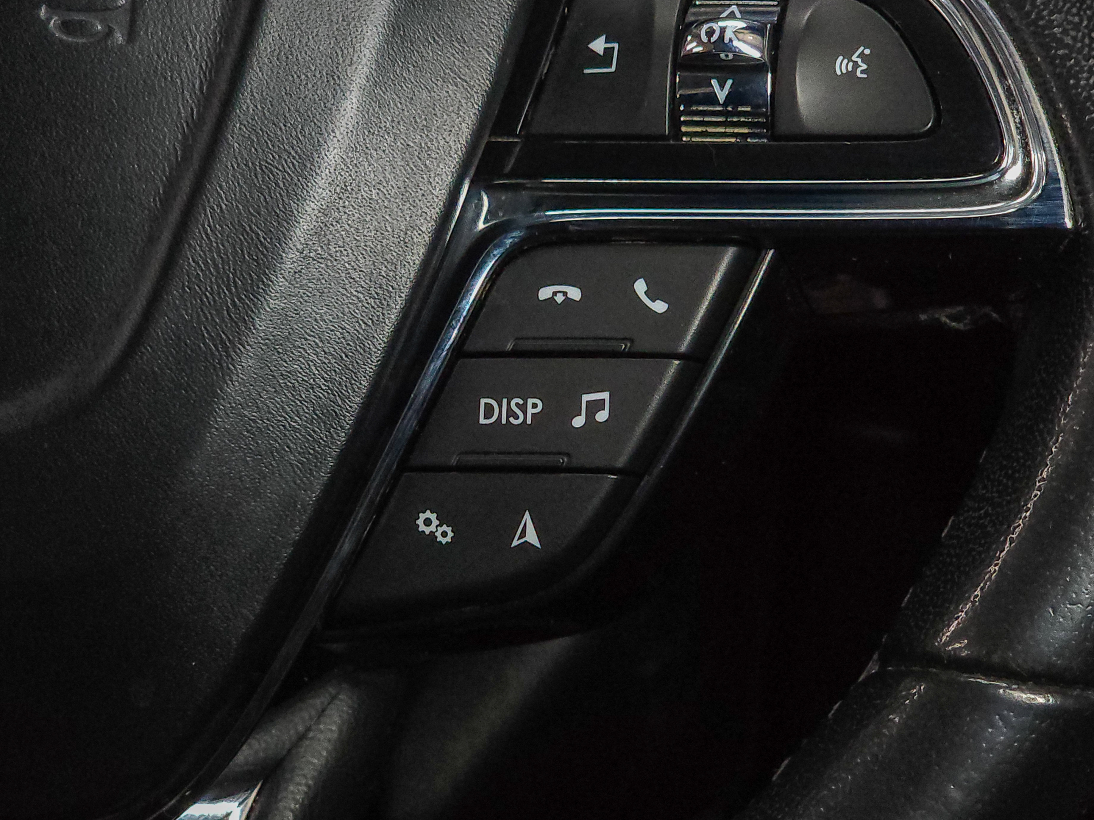 Used 2022 Lincoln Nautilus FWD image 25