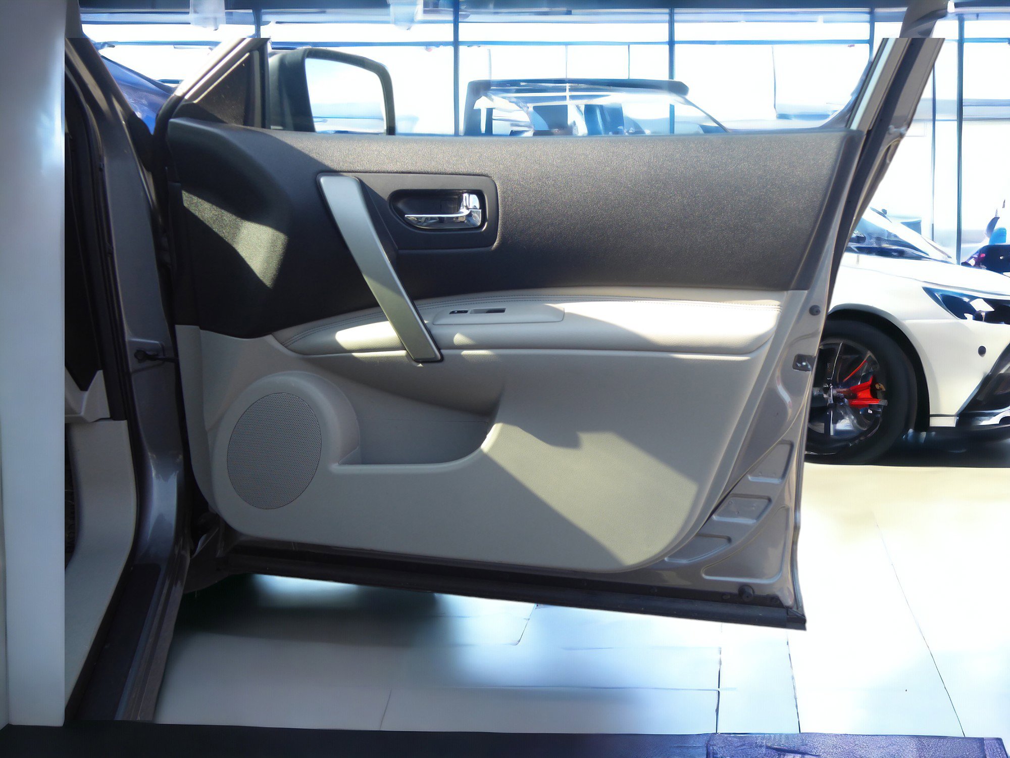 Used 2012 Nissan Rogue SL image 19