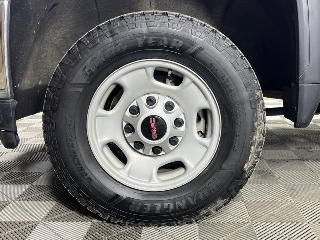 Used 2021 GMC Sierra 2500 4x4 Crew Cab w/ Convenience Package image 8