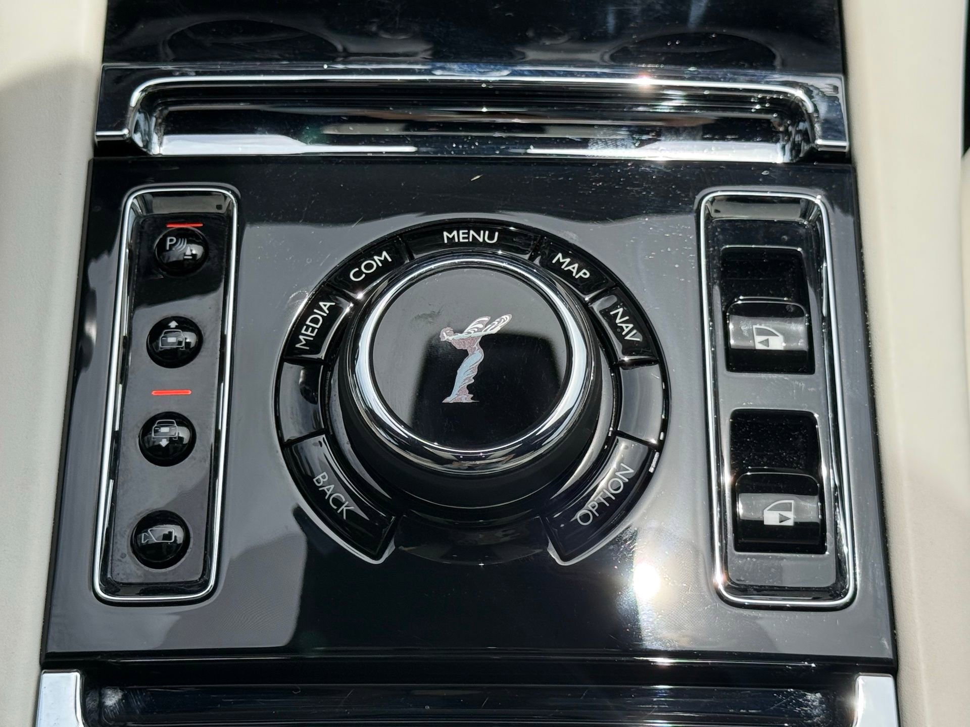 Used 2022 Rolls-Royce Ghost image 42