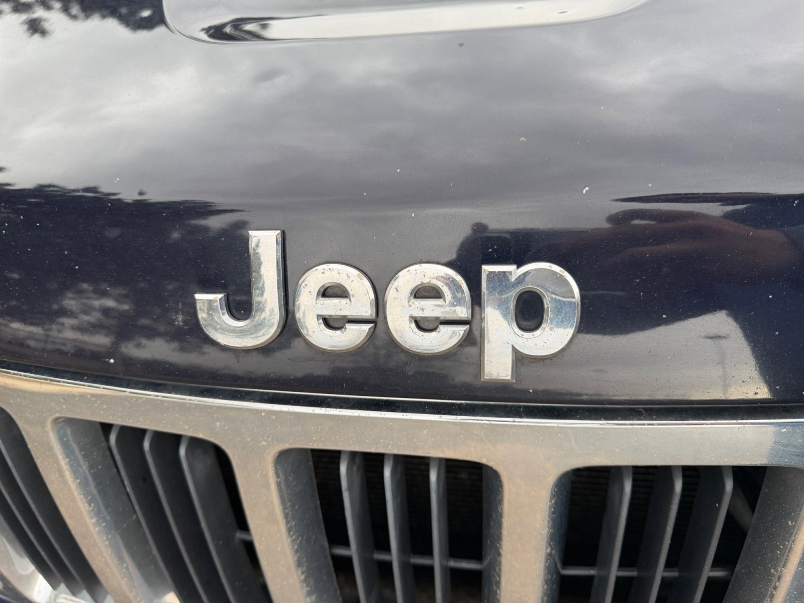 Used 2012 Jeep Grand Cherokee Laredo AWD/4WD image 23