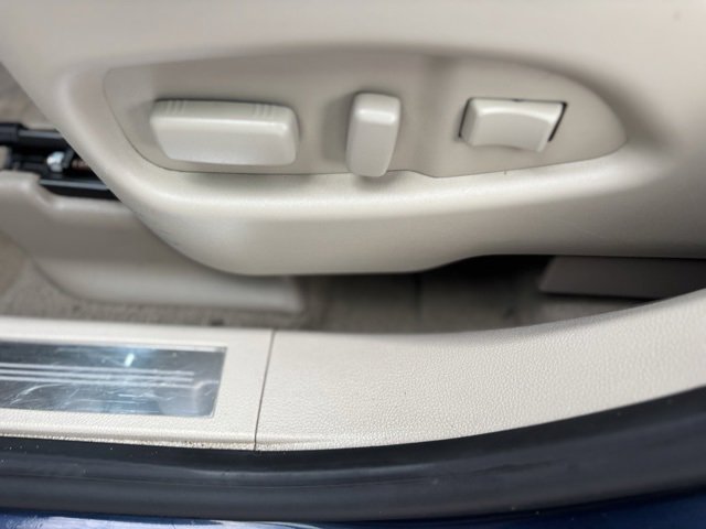 Used 2010 Cadillac SRX Performance image 25