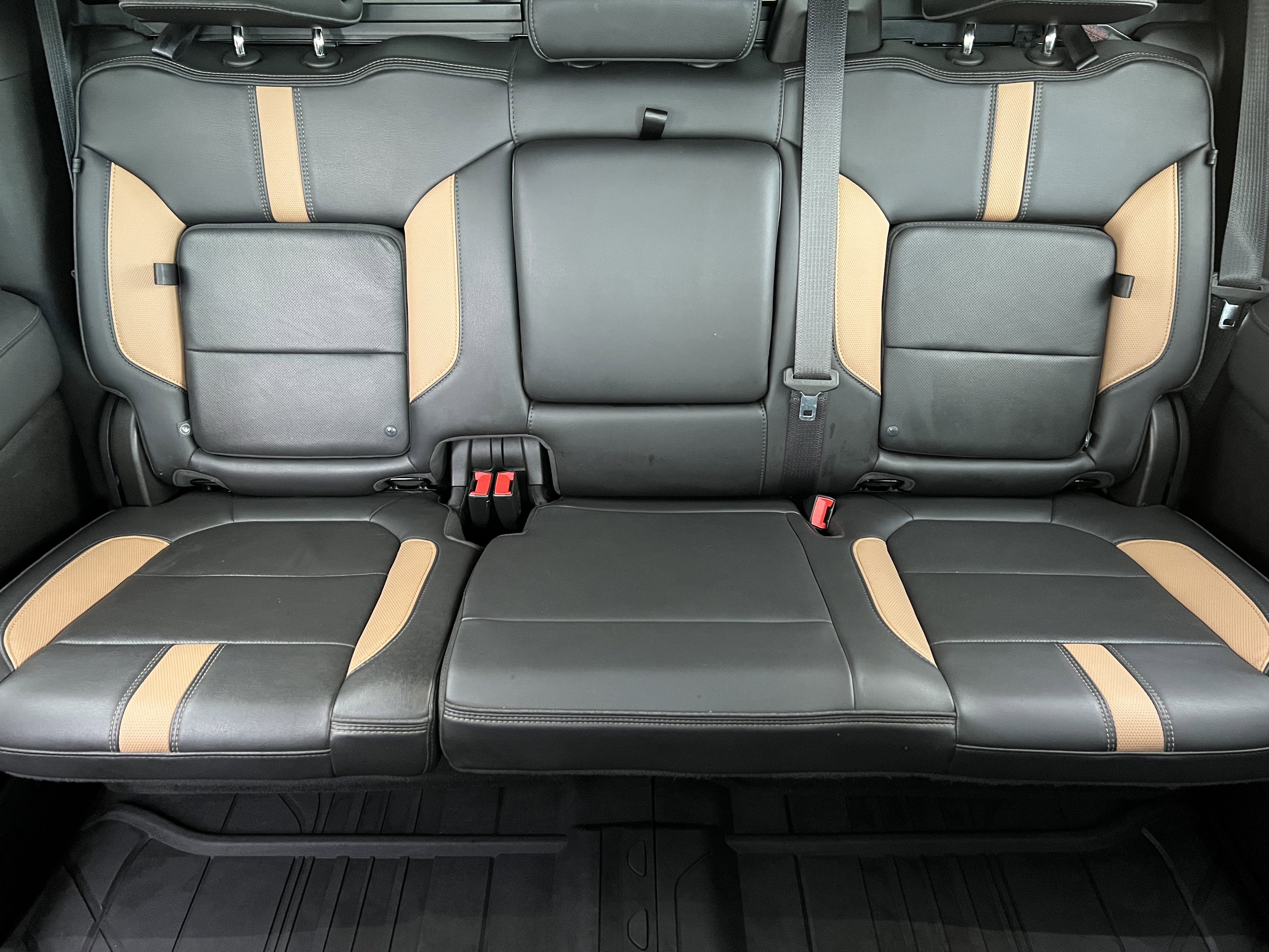 Used 2021 Chevrolet Silverado 2500 LTZ w/ Carhartt Edition image 16