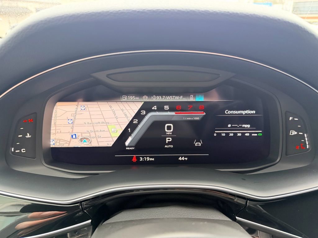 Certified 2025 Audi Q7 3.0T Premium Plus image 31