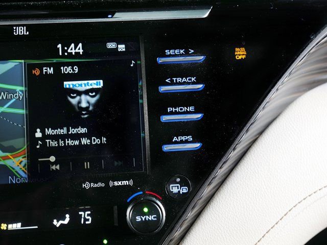 Used 2019 Toyota Camry XLE w/ Navigation Package image 20