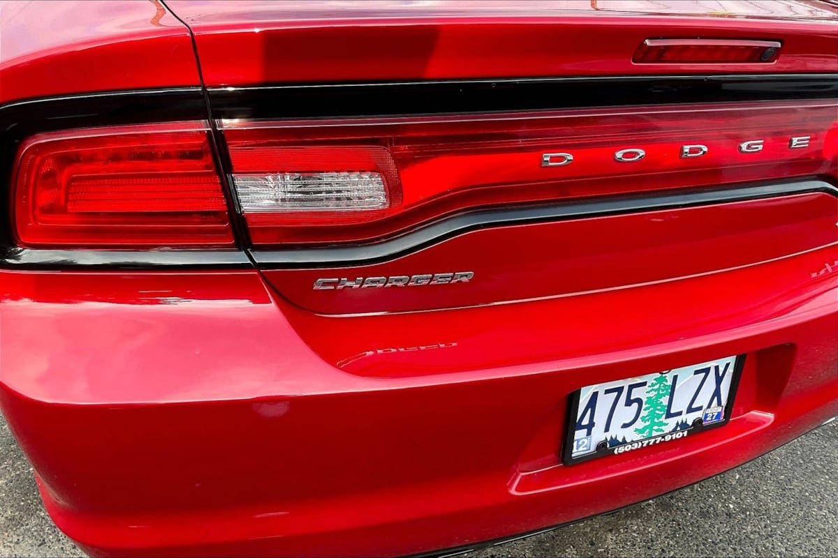 Used 2012 Dodge Charger R/T RWD image 23