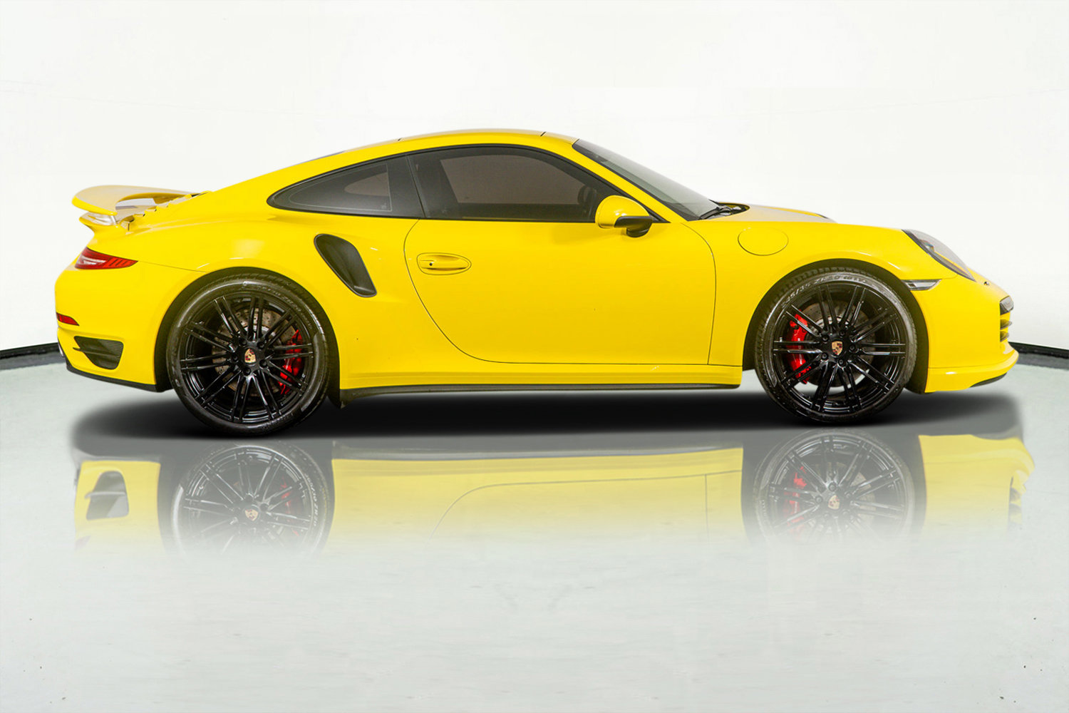 Used 2015 Porsche 911 Turbo w/ Sport Chrono Package image 6