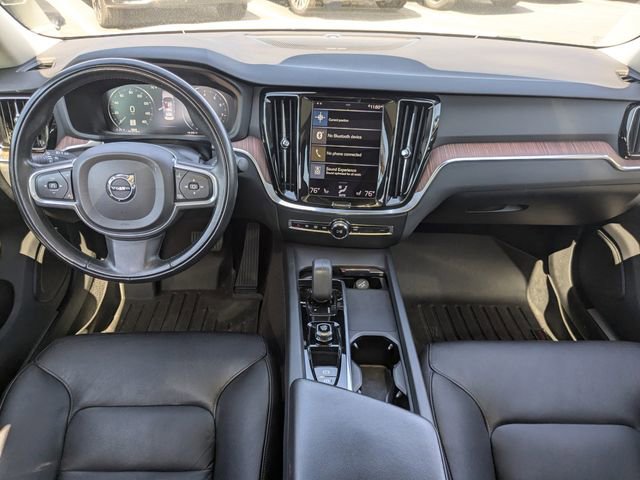 Used 2022 Volvo S60 B5 Momentum AWD/4WD image 15