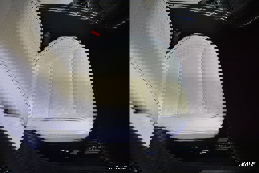 Used 2021 Tesla Model S Plaid image 18