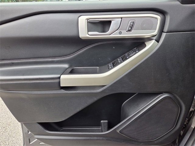 Used 2023 Ford Explorer Limited image 29