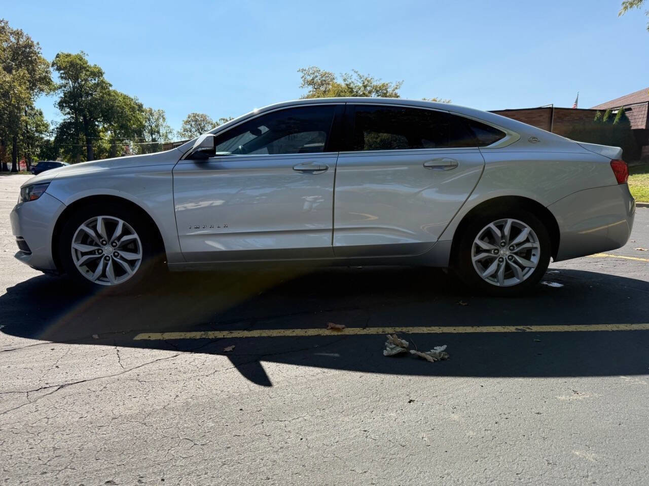 Used 2017 Chevrolet Impala LT image 3