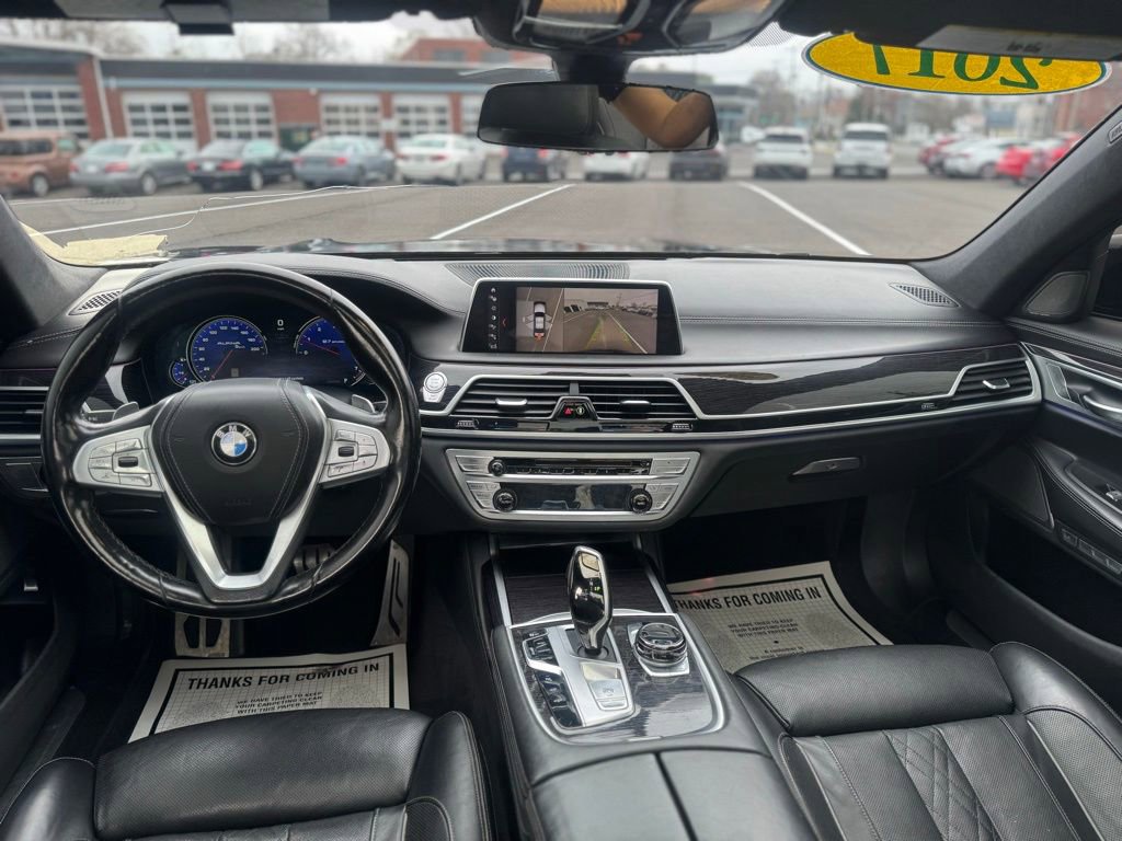 Used 2018 BMW 750i xDrive image 30