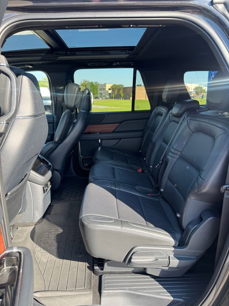 Used 2023 Lincoln Navigator L Reserve image 18