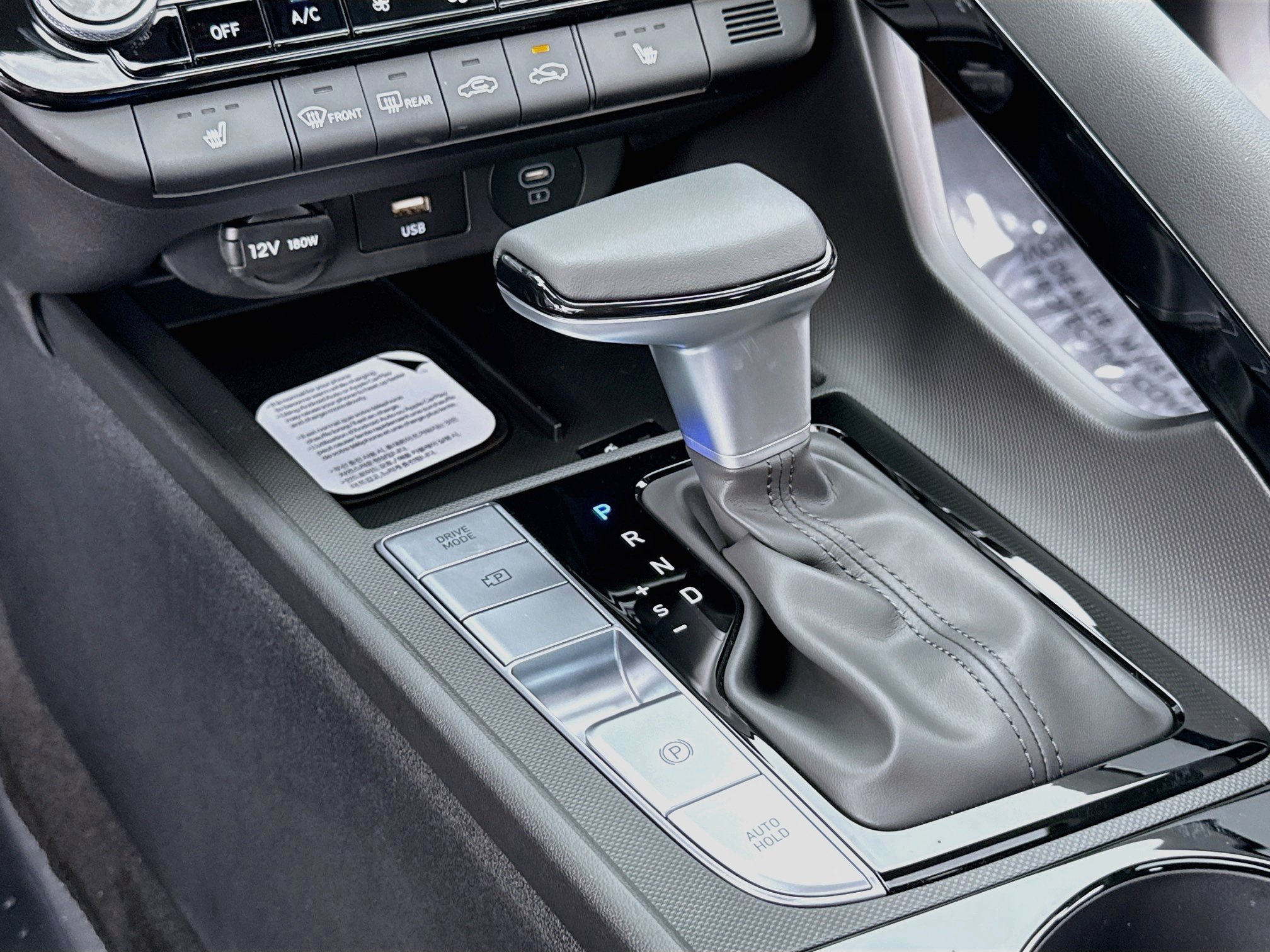 New 2026 Hyundai Elantra Limited FWD image 12