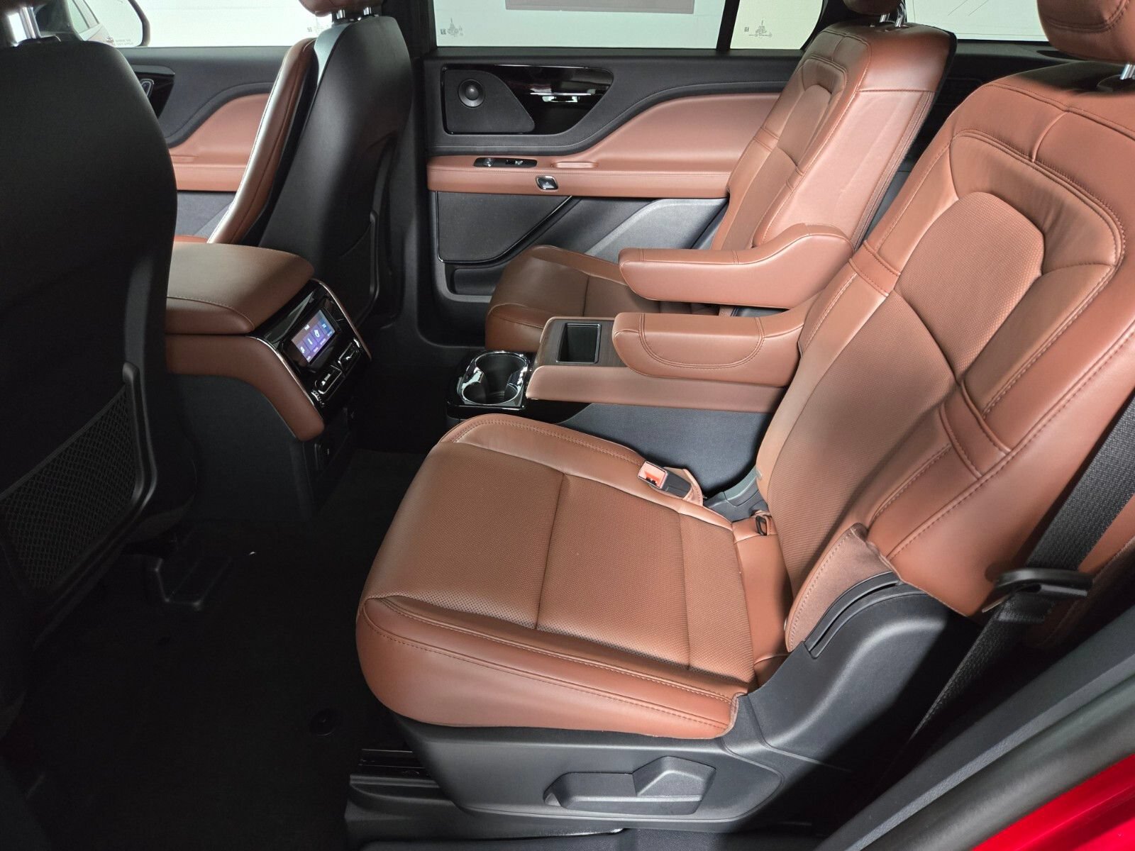 New 2026 Lincoln Aviator Reserve w/ Illumination Package RWD image 14