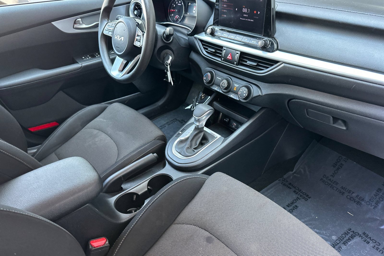 Used 2024 Kia Forte LXS w/ LXS Technology Package FWD image 16
