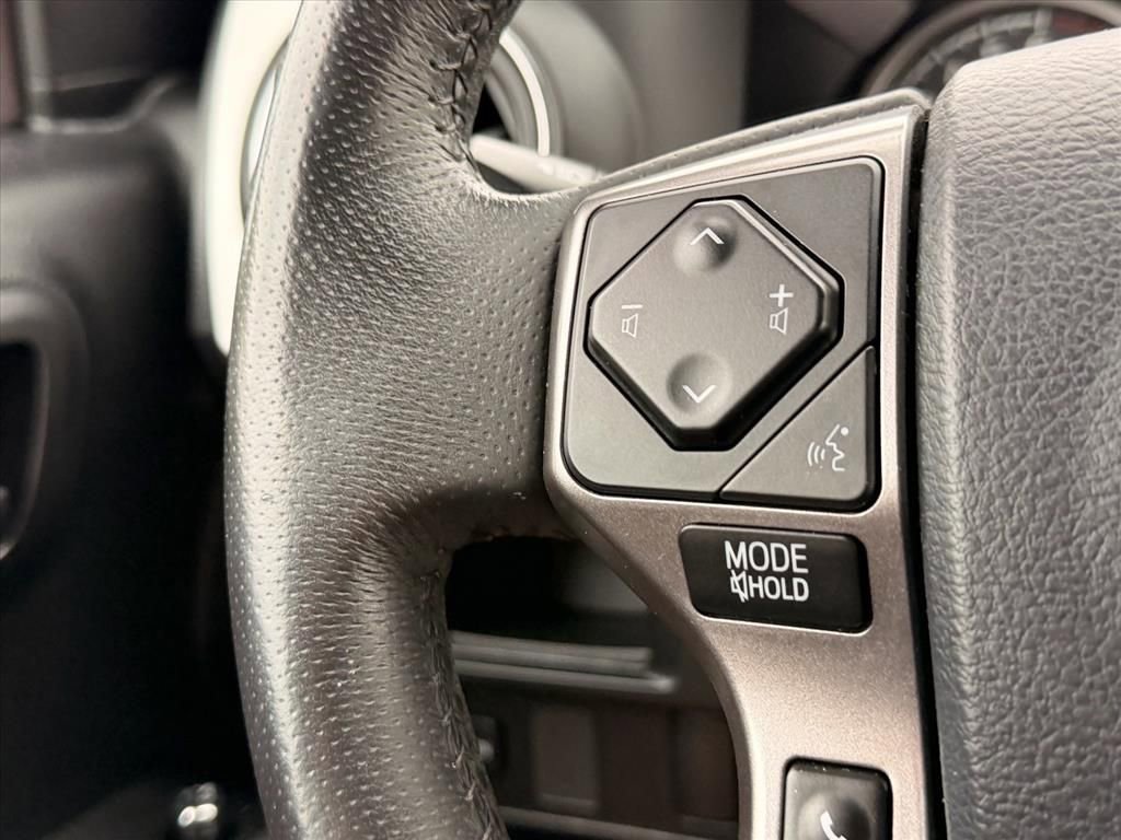 Used 2017 Toyota Tacoma SR5 w/ Tow Package AWD/4WD image 16