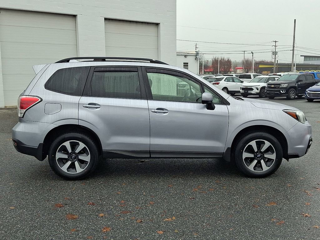 Used 2018 Subaru Forester 2.5i Premium w/ All-Weather Package image 7