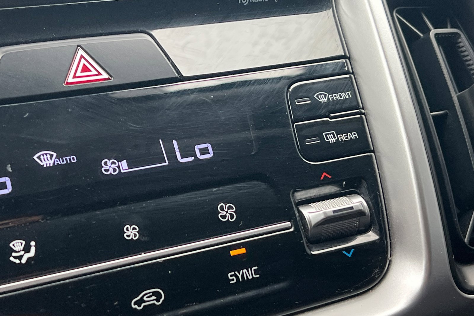 Used 2021 Kia Sorento EX w/ Panoramic Sunroof Package image 30