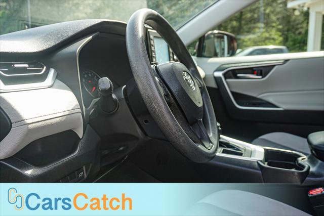 Used 2019 Toyota RAV4 XLE w/ Convenience Package FWD image 21