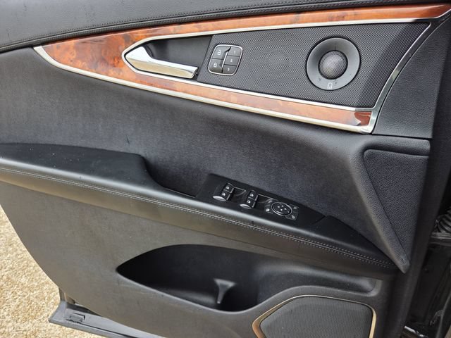 Used 2019 Lincoln Nautilus Reserve FWD image 17