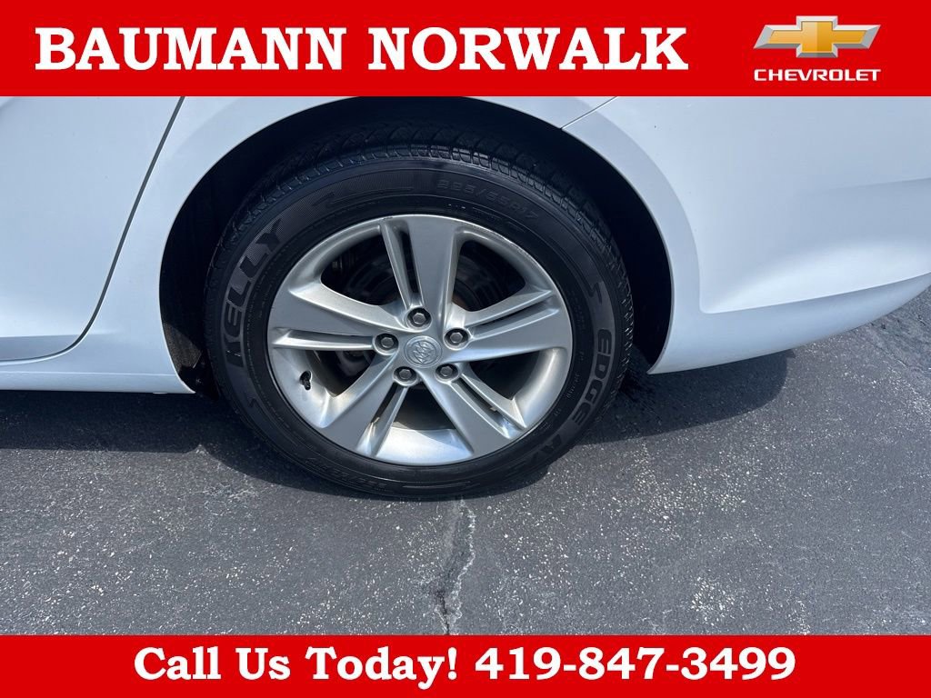 Used 2018 Buick Regal Preferred FWD image 20