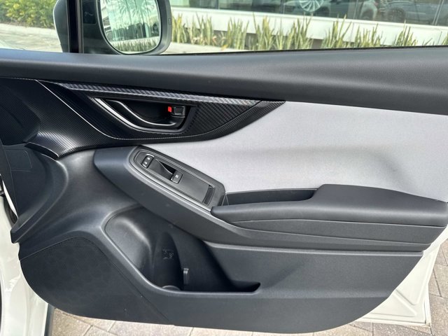 Used 2022 Subaru Crosstrek 2.0i Premium w/ Moonroof Package image 17