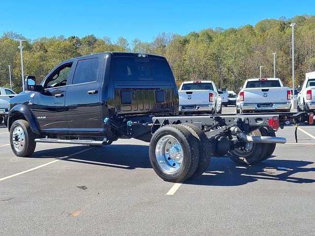 Used 2025 RAM 5500 4x4 Crew Cab image 6