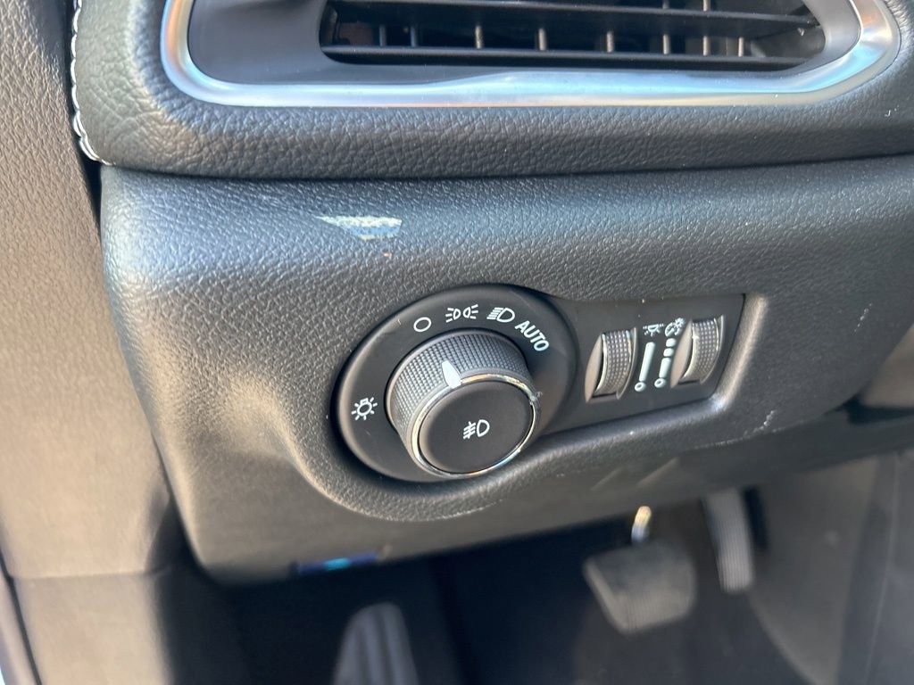 New 2025 Chrysler Pacifica Limited FWD image 39