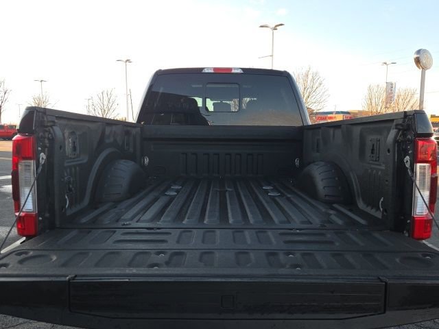 Used 2017 Ford F250 XLT w/ XLT Premium Package image 7