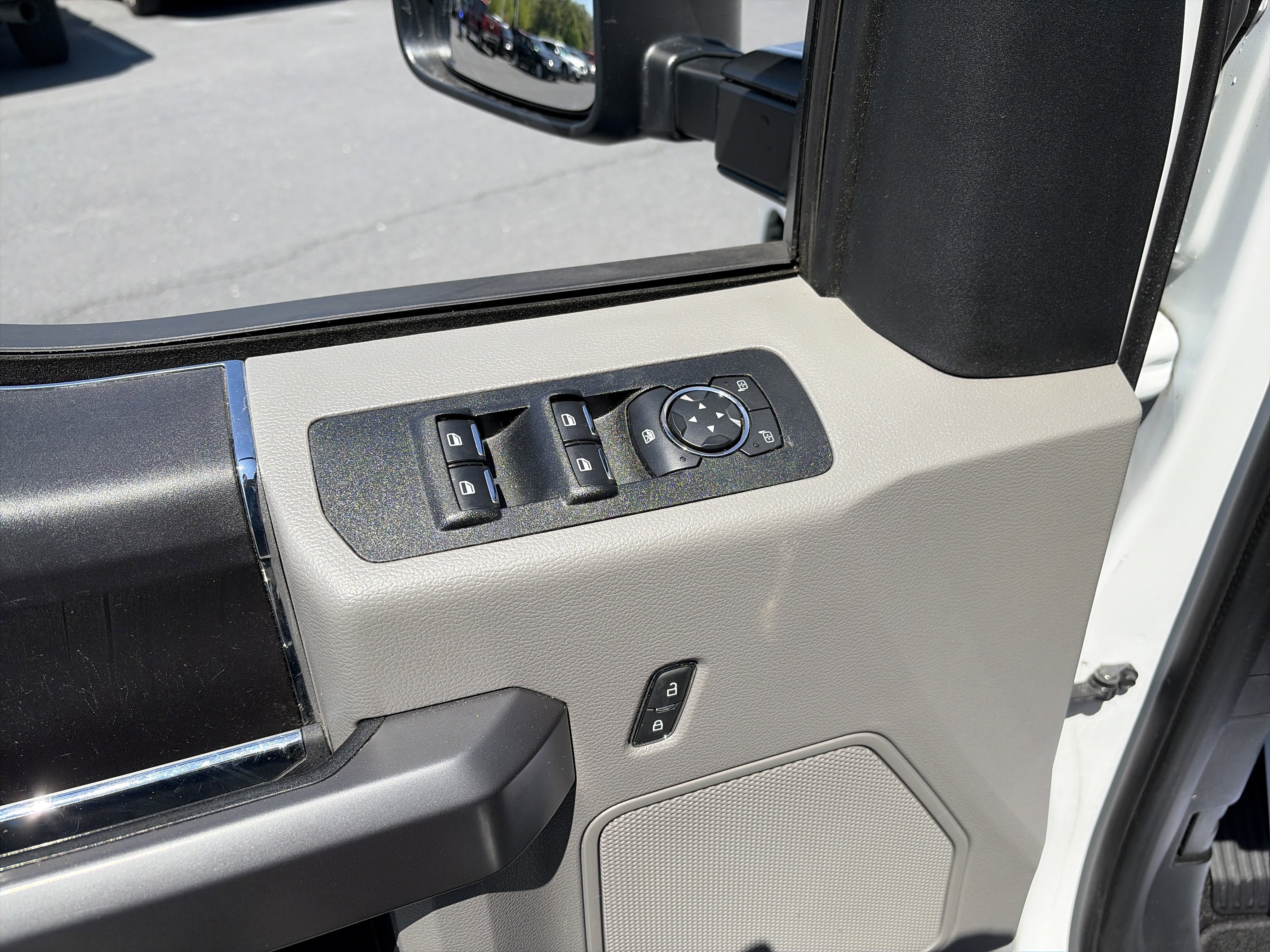 Used 2019 Ford F150 XLT w/ Equipment Group 301A Mid image 18