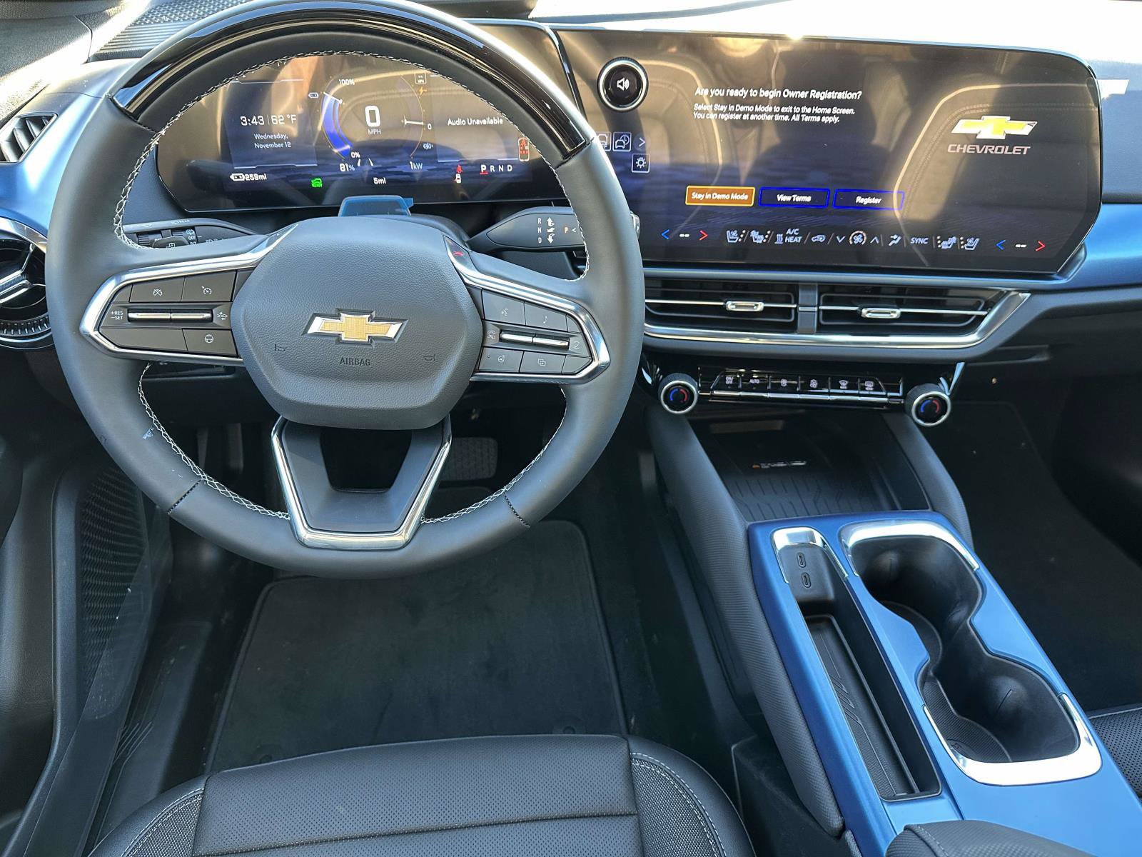 New 2026 Chevrolet Equinox EV LT w/ Active Safety Package 3 AWD/4WD image 8
