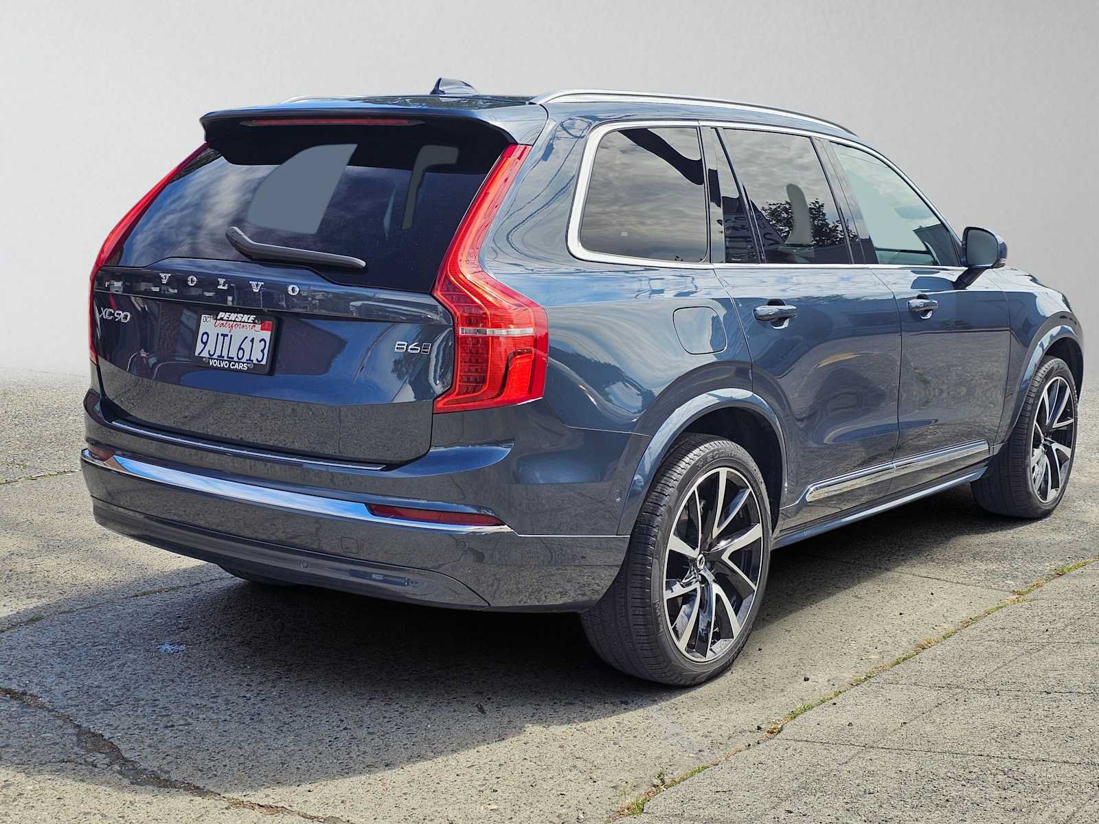 Certified 2024 Volvo XC90 B6 Plus w/ Protection Package Premier AWD/4WD image 3
