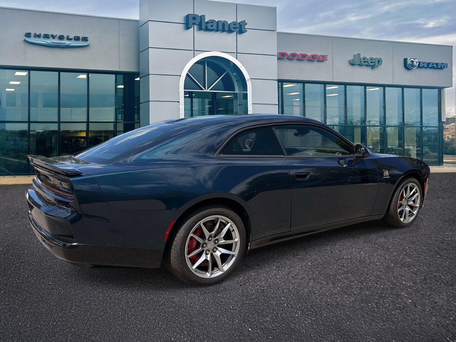 Used 2024 Dodge Charger Daytona Scat Pack w/ Plus Group AWD/4WD image 2