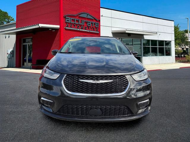 Used 2022 Chrysler Pacifica Touring-L FWD image 8
