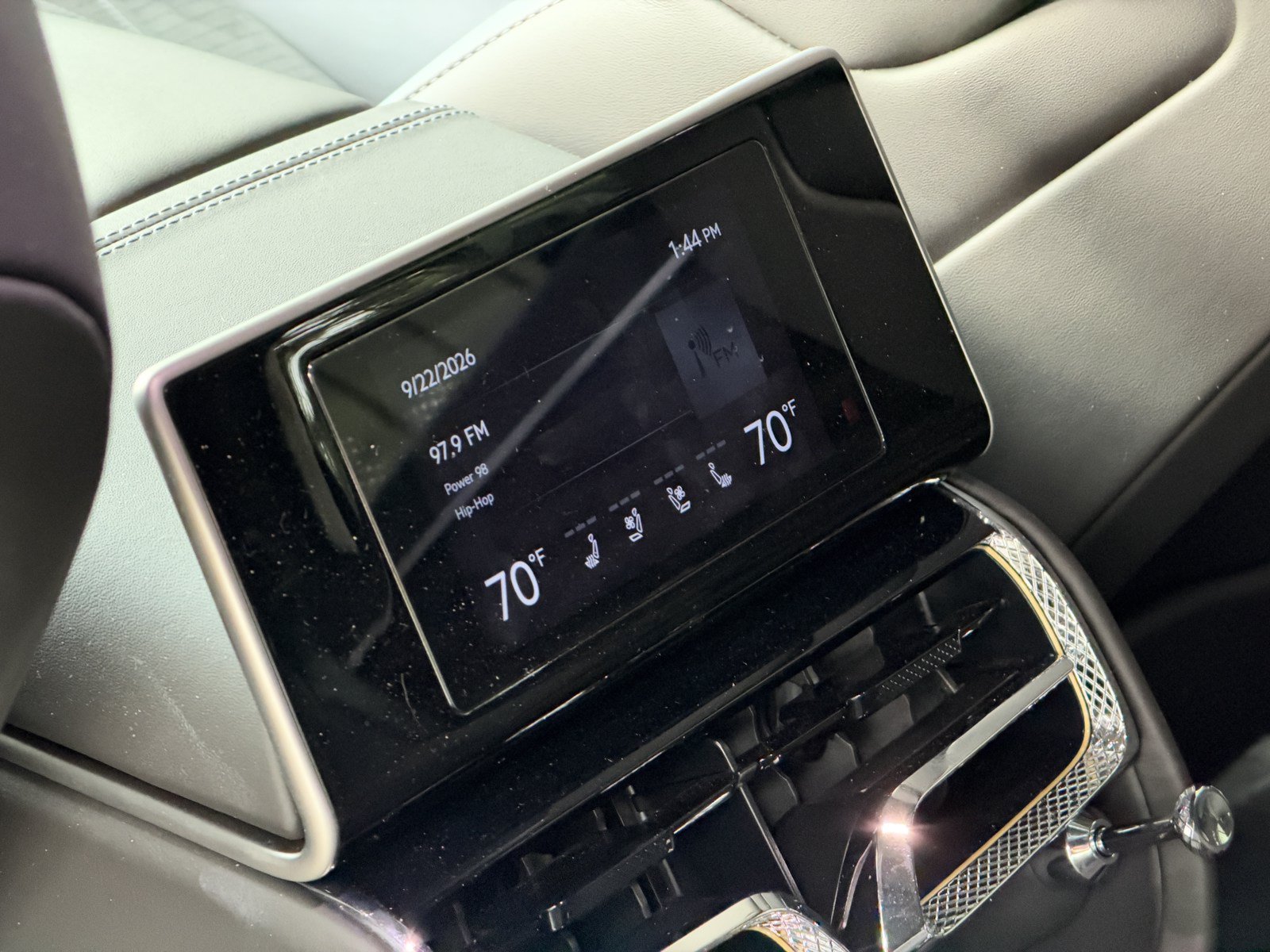 Certified 2023 Bentley Flying Spur W12 AWD/4WD image 39
