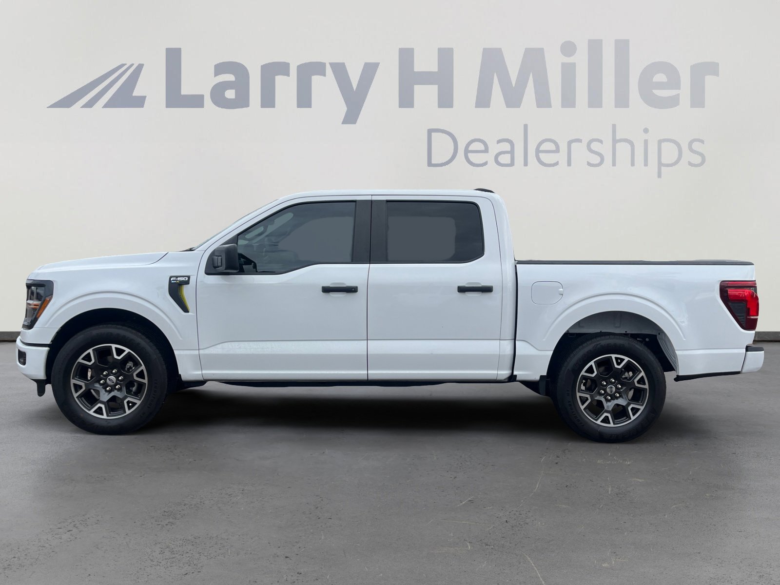 Used 2024 Ford F150 STX image 2