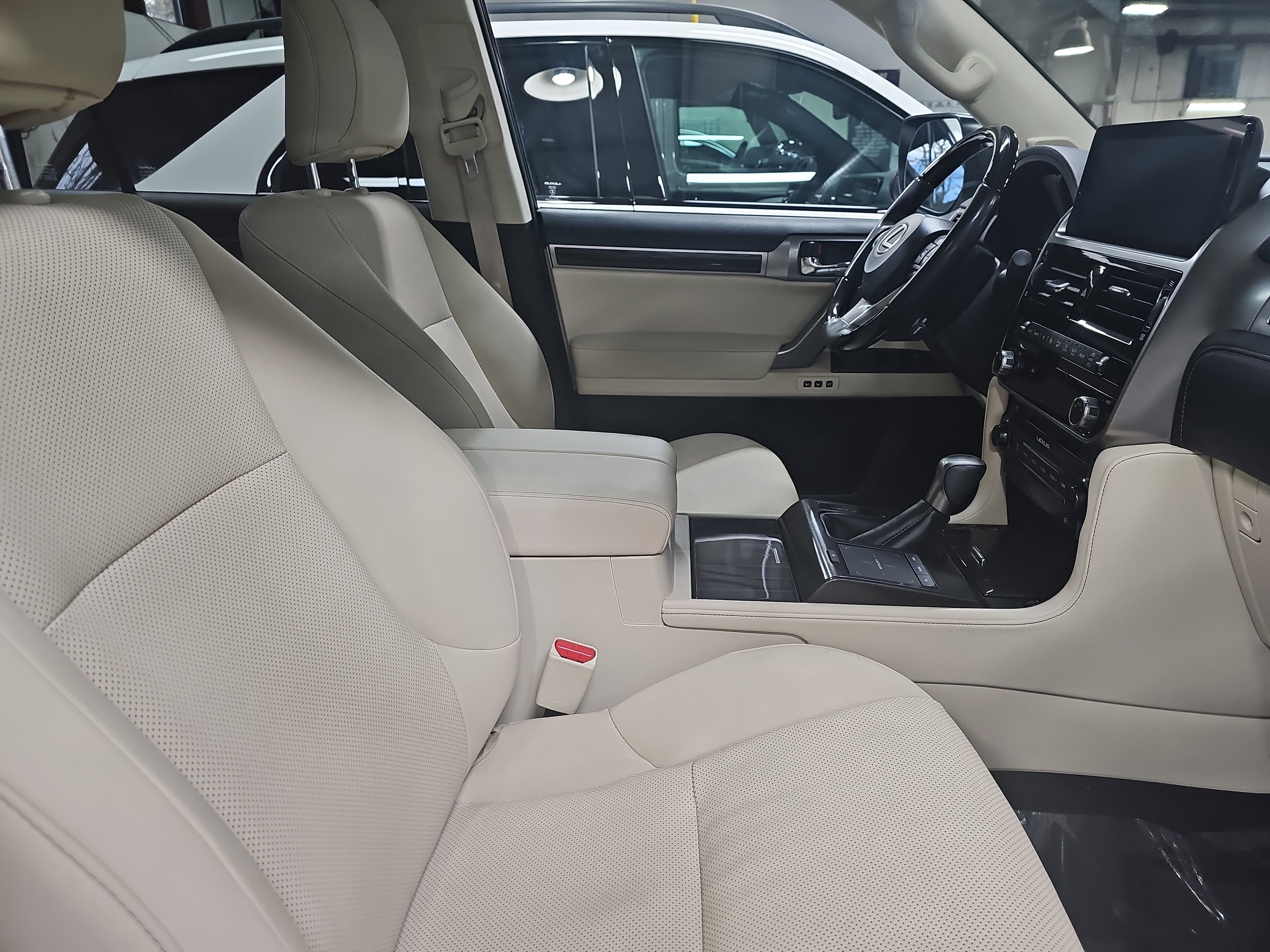 Used 2023 Lexus GX 460 Premium image 10