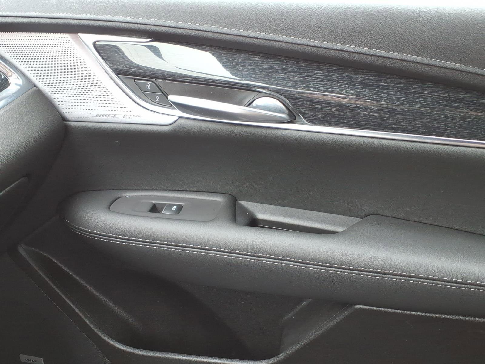 Used 2021 Cadillac XT5 Premium Luxury w/ LPO, Floor Liner Package image 21