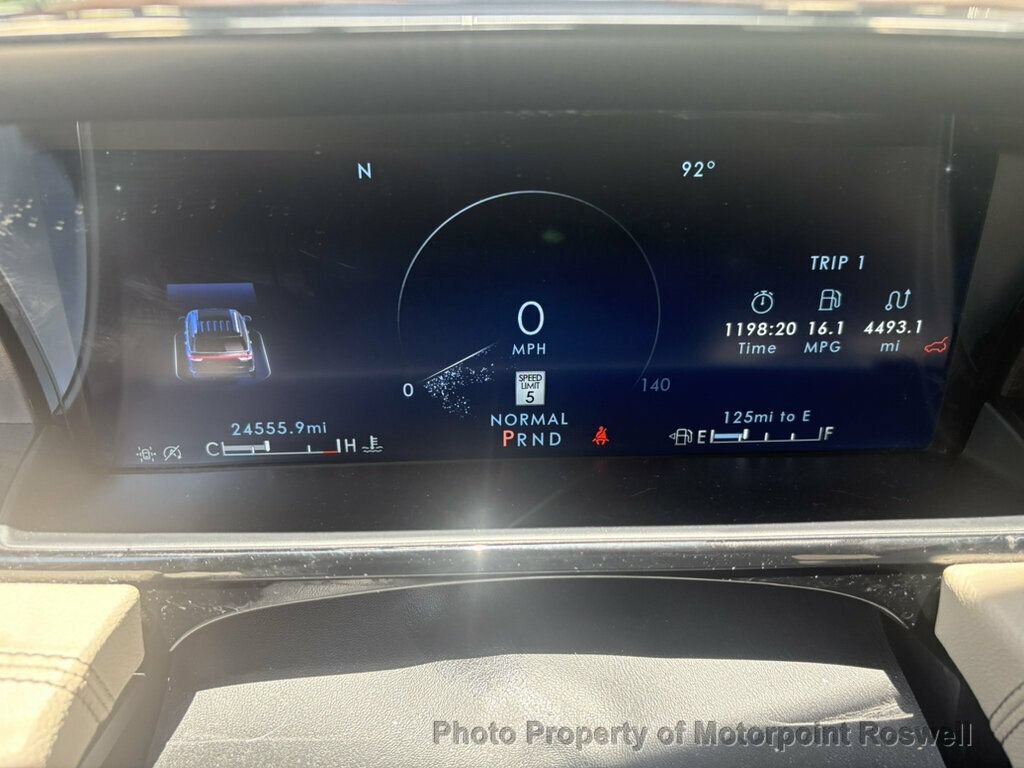 Used 2022 Lincoln Navigator Reserve AWD/4WD image 15